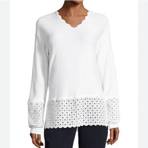 St. John White Cashmere Sweater Size 2P V-Neck Long Sleeve Eyelet Hem